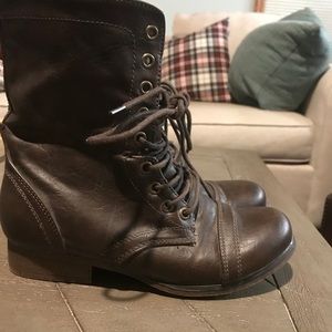 Madden Girl Moro boots